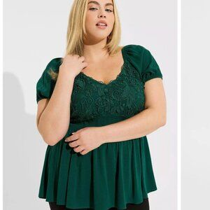 Torrid Green Crinkle Gauze With Lace Puff Short Sleeve Blouse